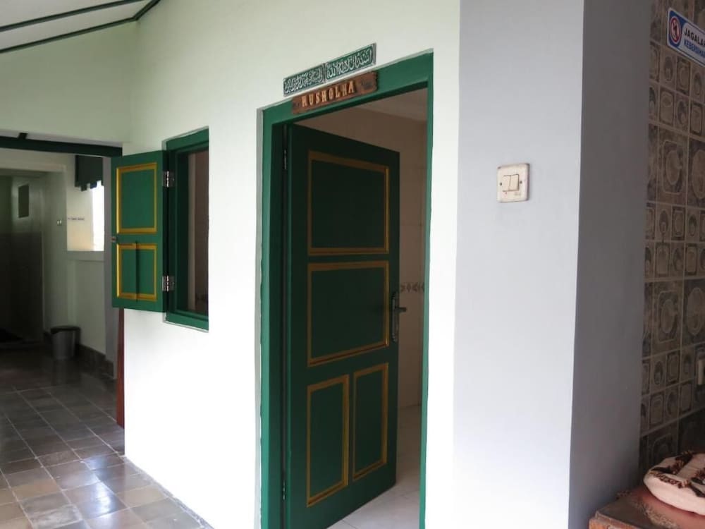 pamularsih homestay