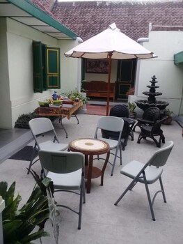pamularsih homestay