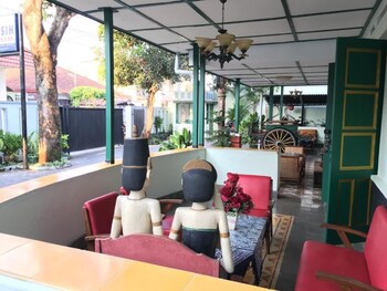pamularsih homestay