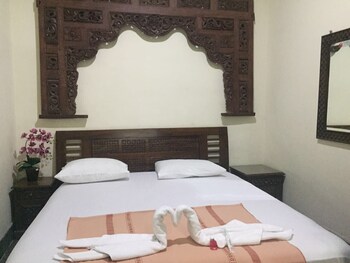 pamularsih homestay