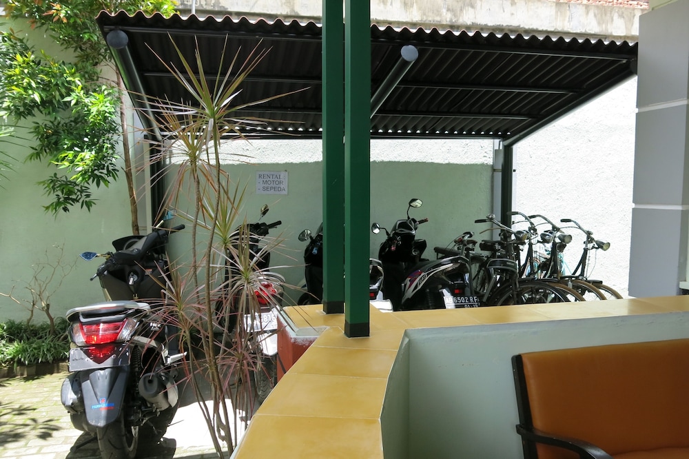 pamularsih homestay