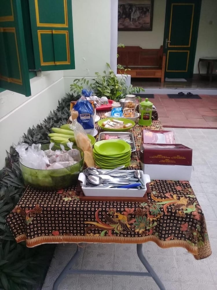 pamularsih homestay