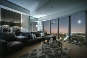 in the sky sky tower apartments