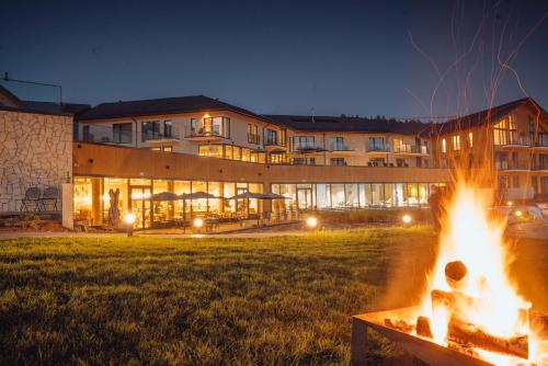 lake hill resort and spa