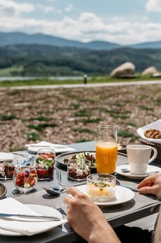 lake hill resort and spa