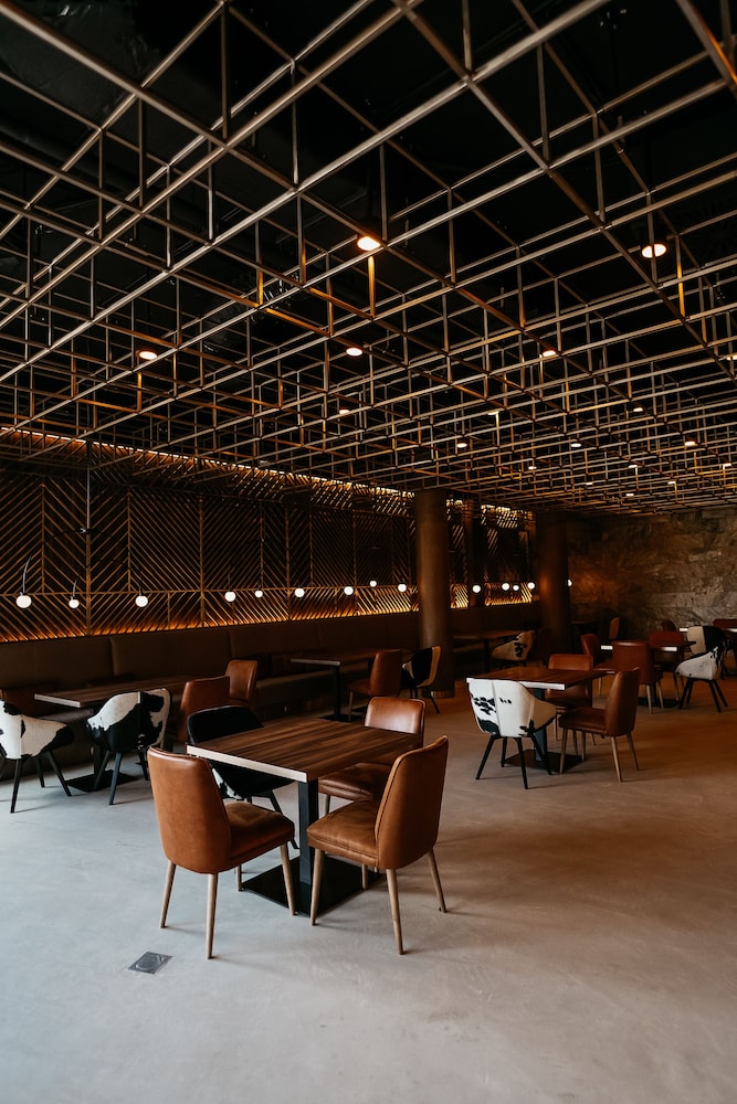 lake hill resort and spa