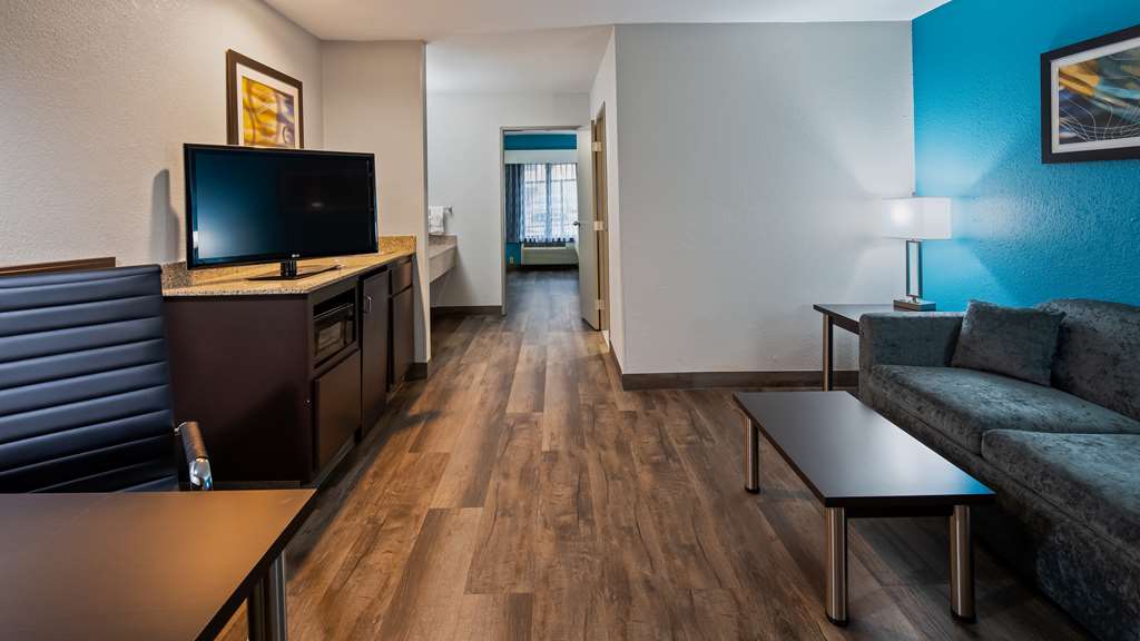 best western carlton suites
