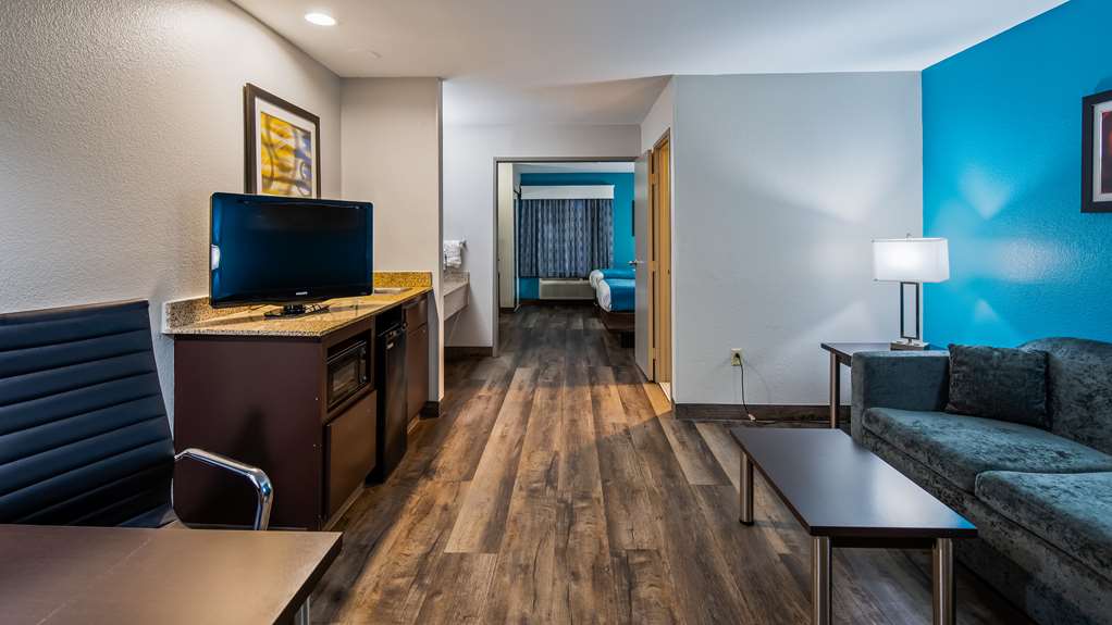 best western carlton suites