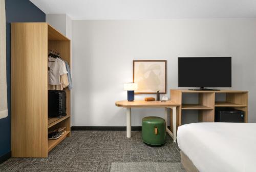 spark by hilton victoria