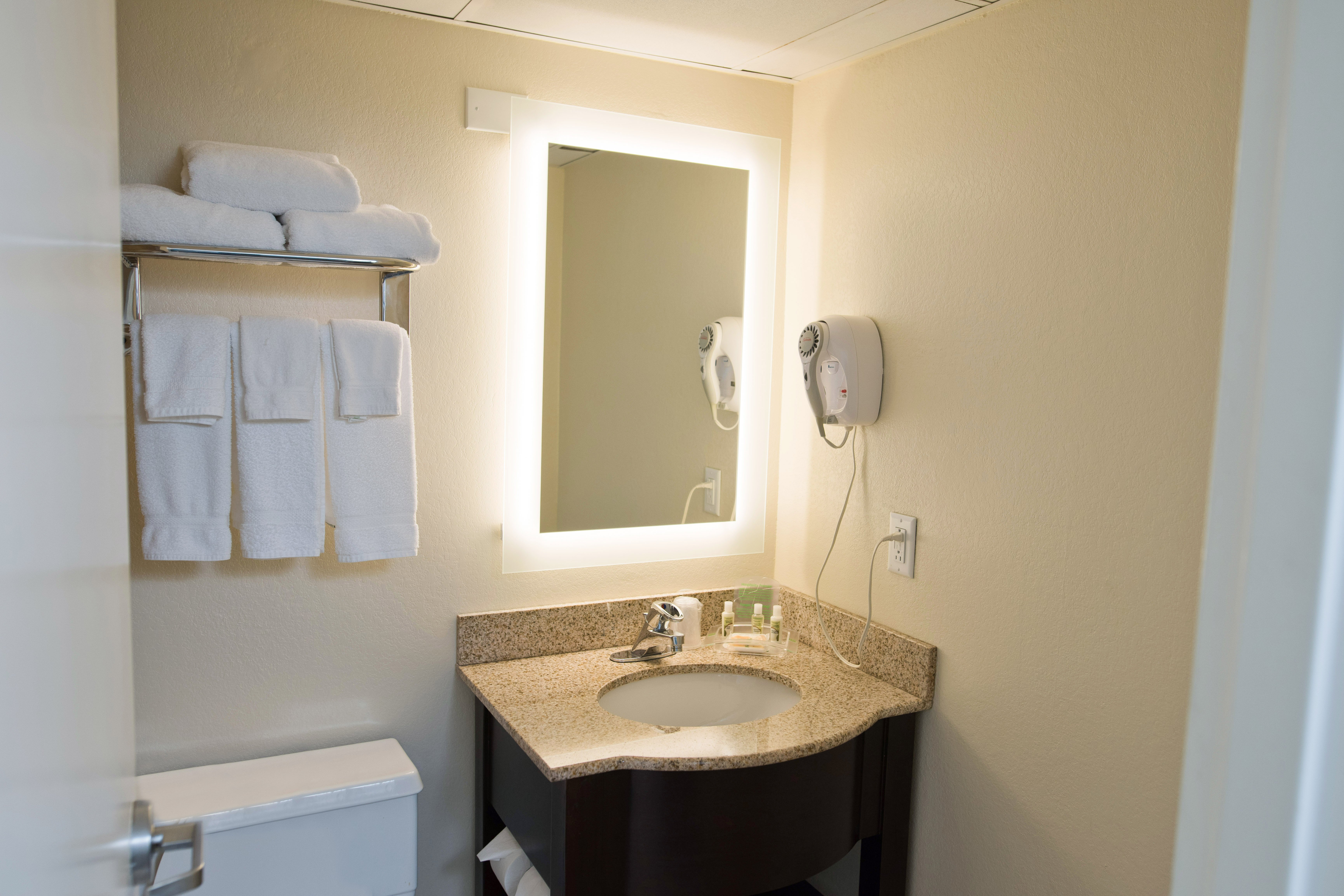 holiday inn birmingham airport by ihg