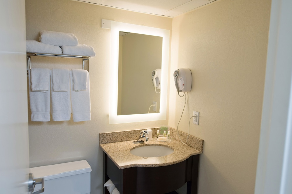 holiday inn birmingham airport by ihg
