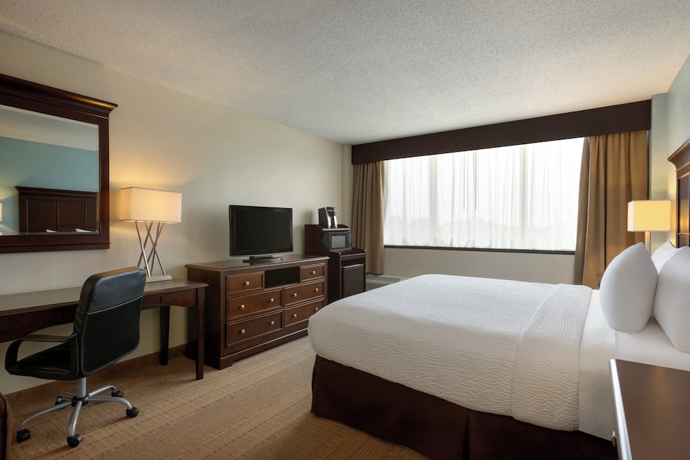 holiday inn birmingham airport by ihg