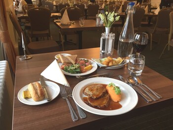 Nethybridge Hotel,Next To A Golf Course,3 star