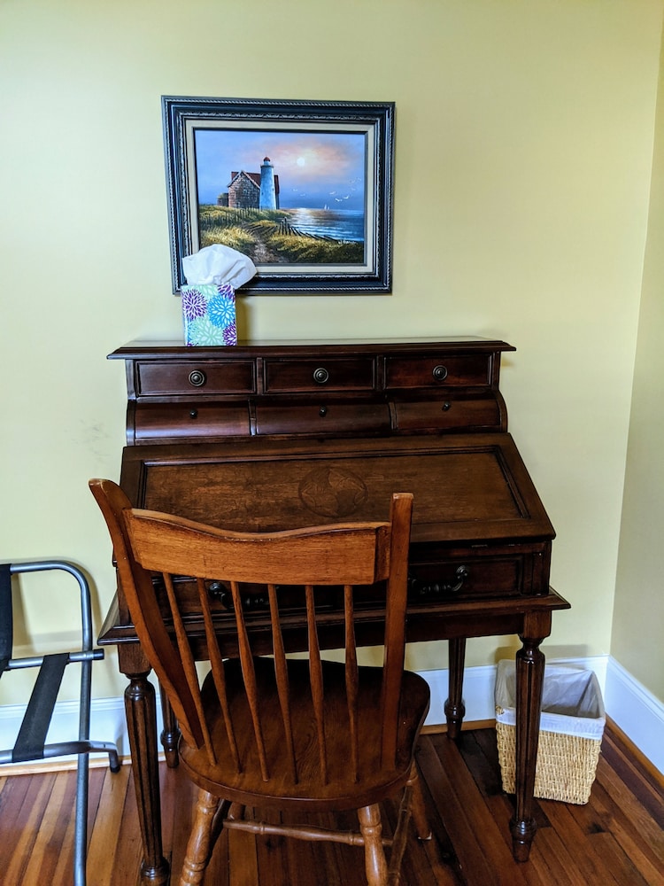grand lux inn