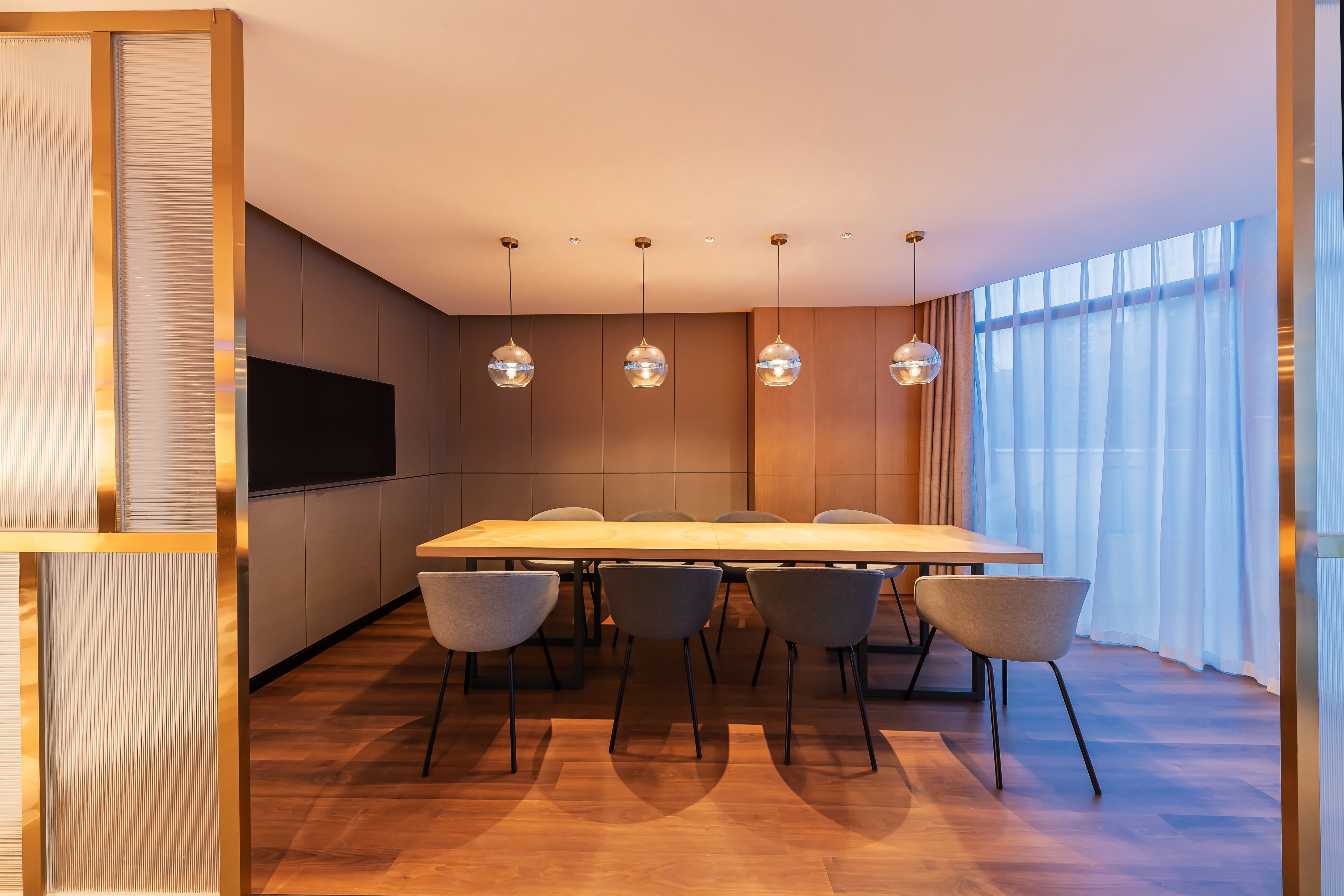 holiday inn express yichang riverside an ihg hotel