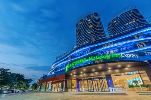 holiday inn express yichang riverside an ihg hotel