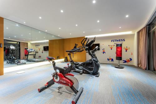 holiday inn express yichang riverside an ihg hotel