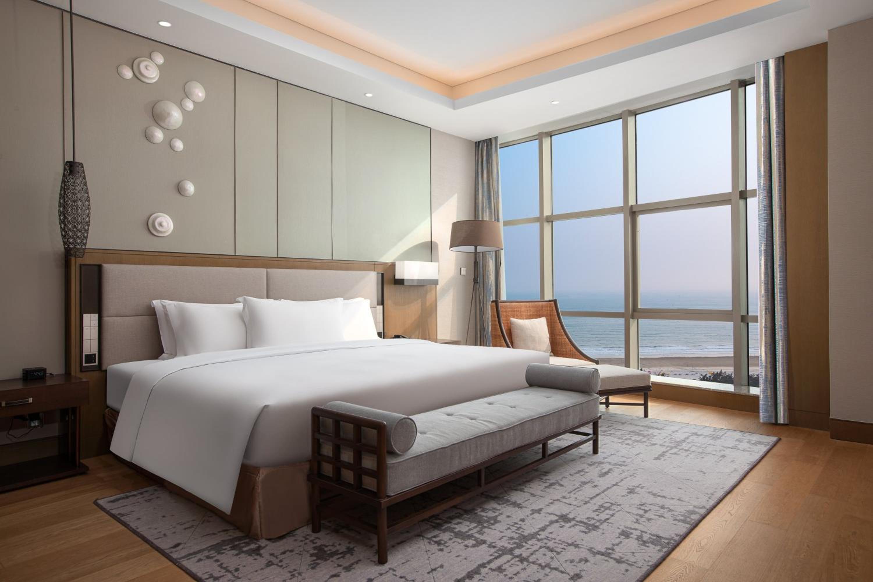 crowne plaza beihai silver beach an ihg hotel