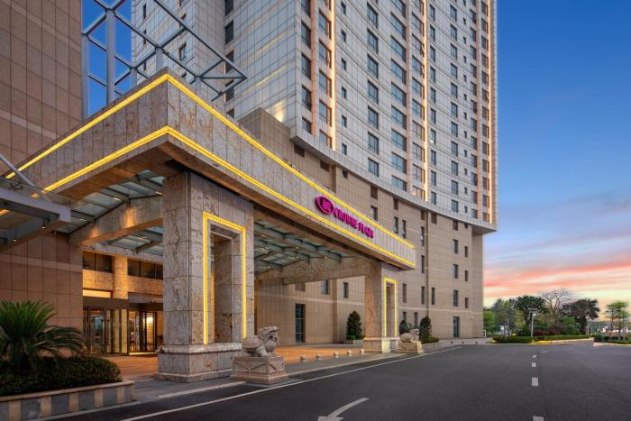 crowne plaza beihai silver beach an ihg hotel