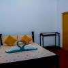 thathsara holiday inn