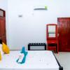 thathsara holiday inn