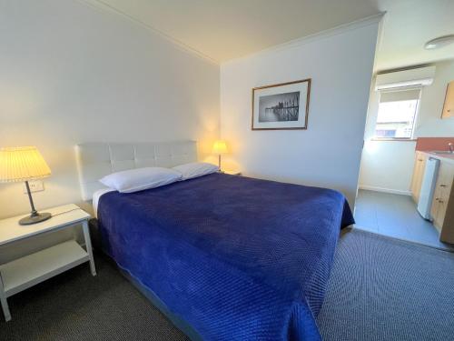 summerhill motor inn adults only