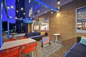 tru by hilton cincinnati airport south florence