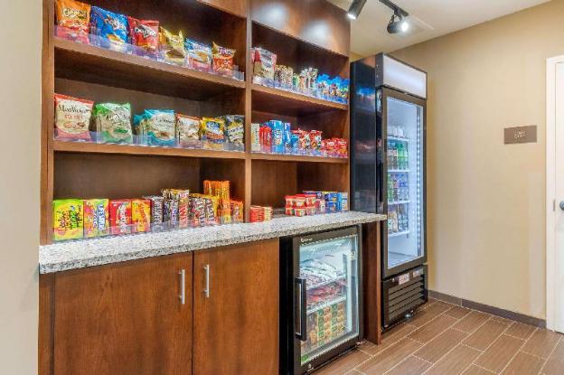 comfort inn and suites