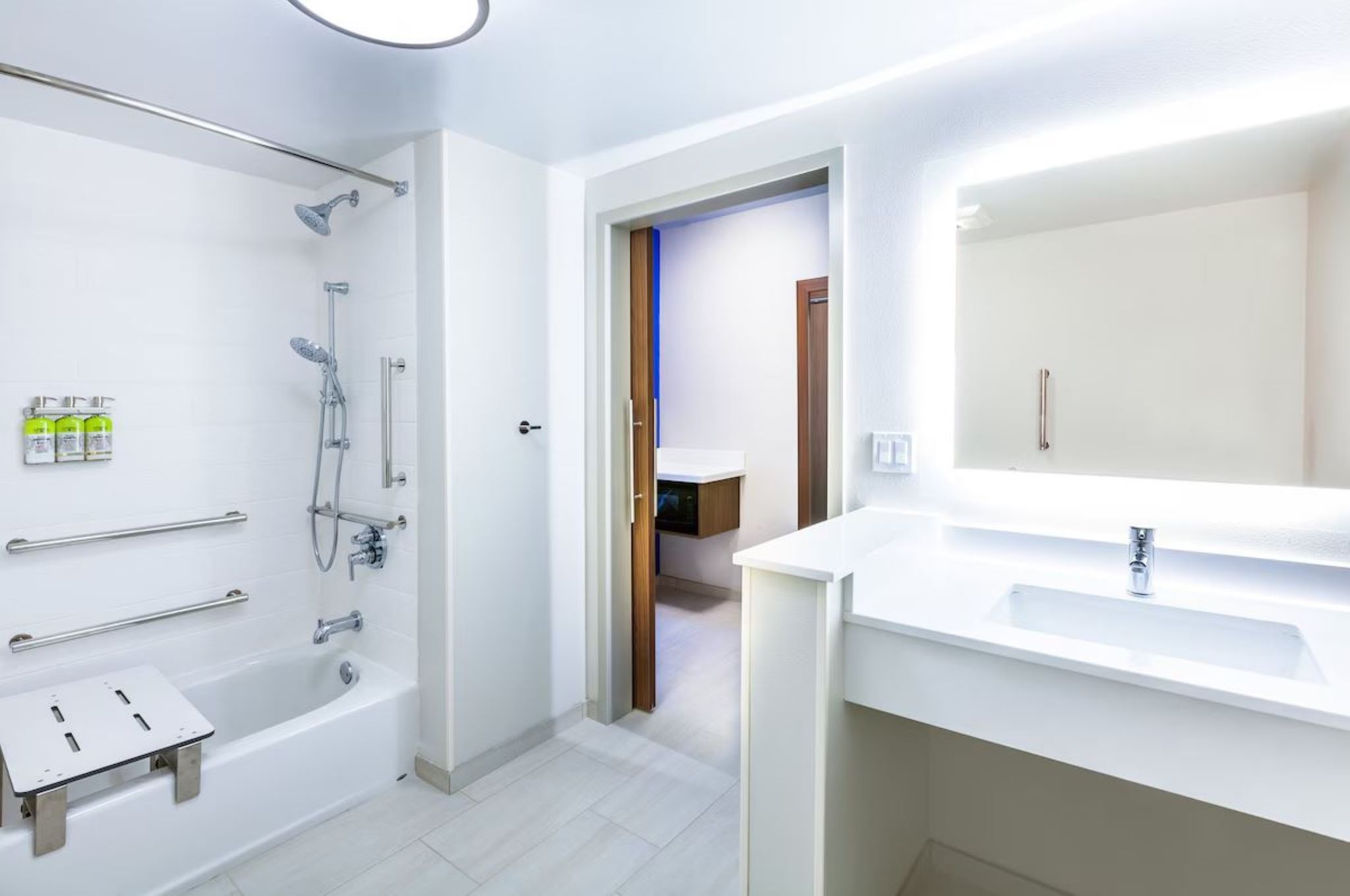 hol inn exp and suites tulsa northeast owasso