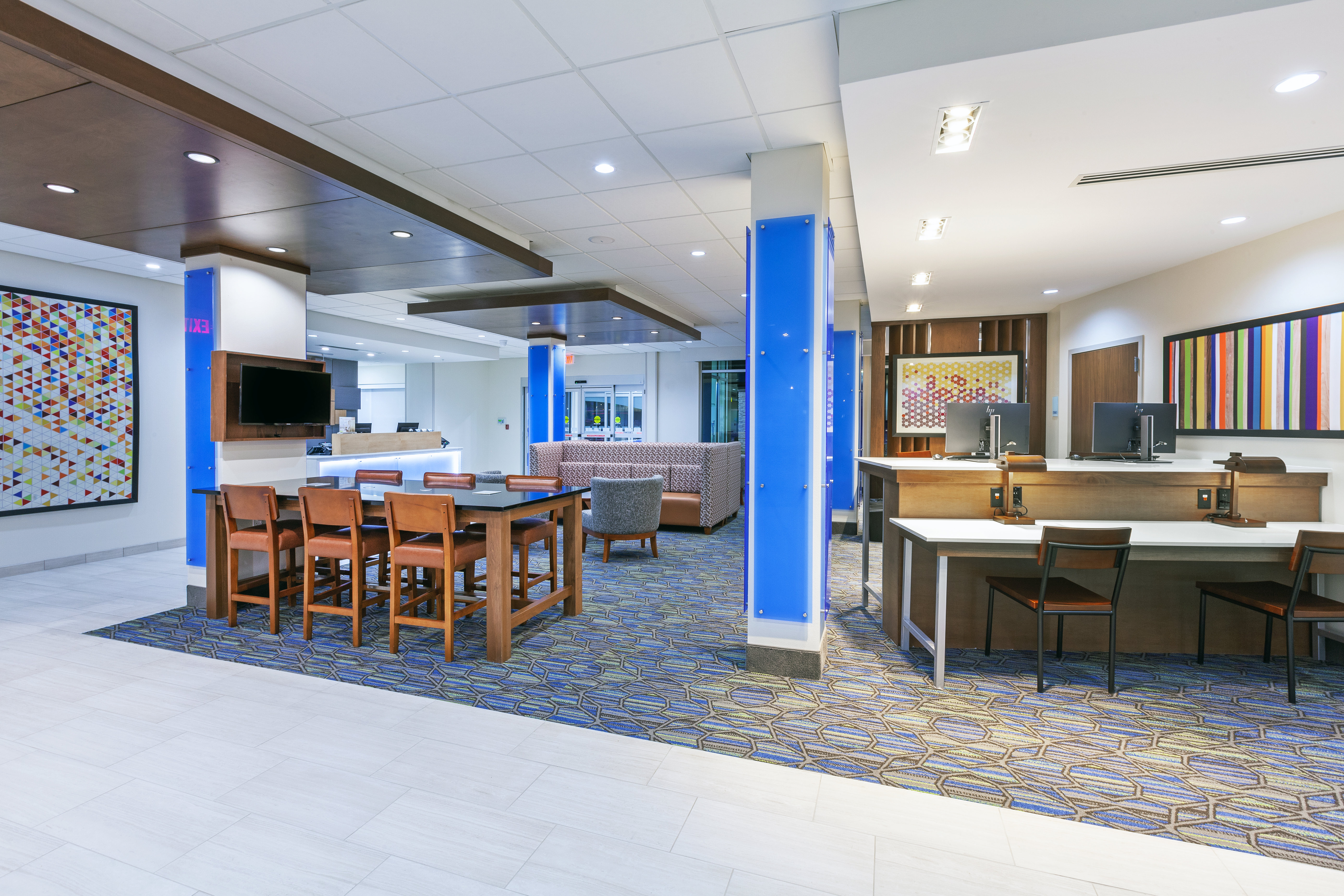 hol inn exp and suites tulsa northeast owasso