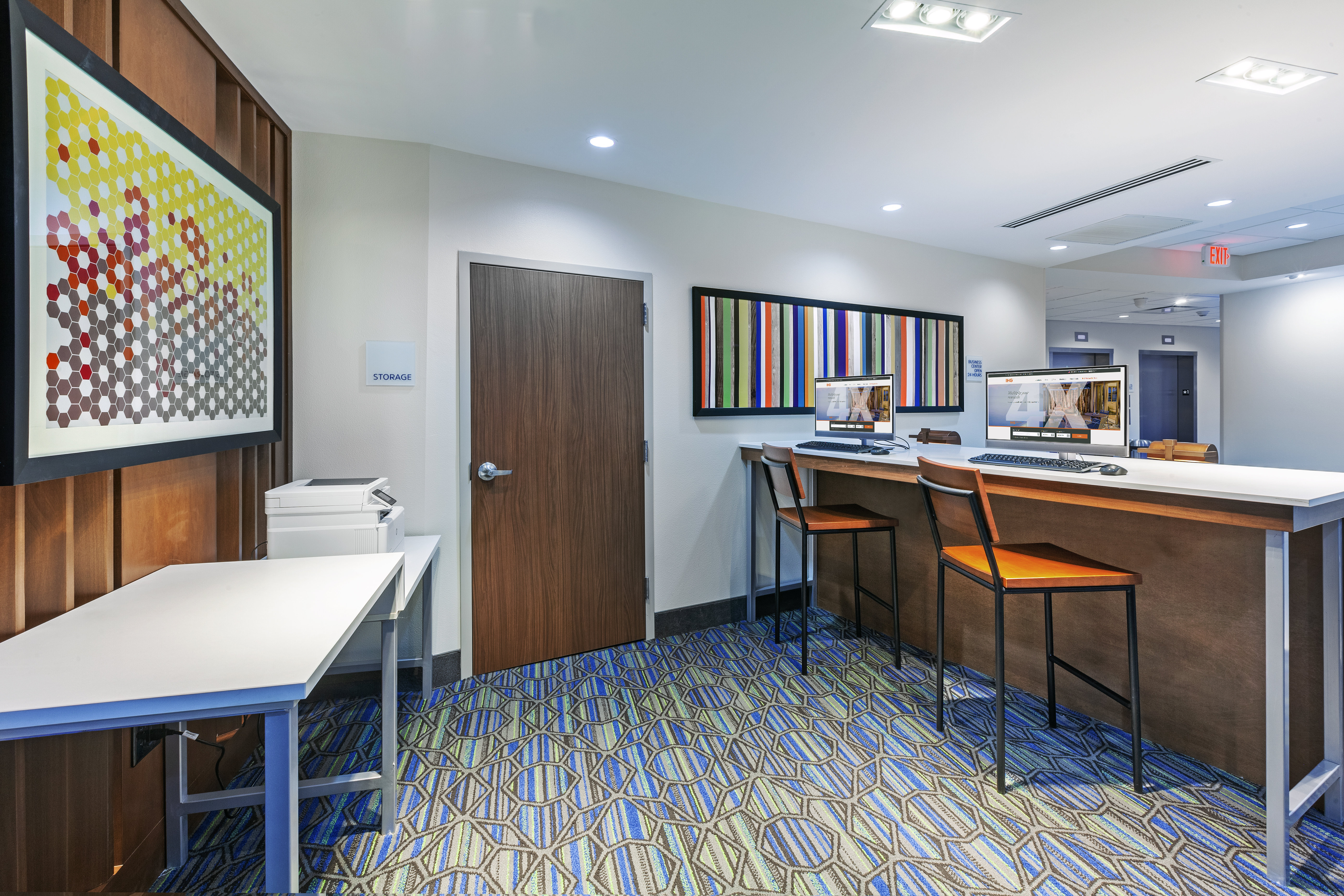 hol inn exp and suites tulsa northeast owasso
