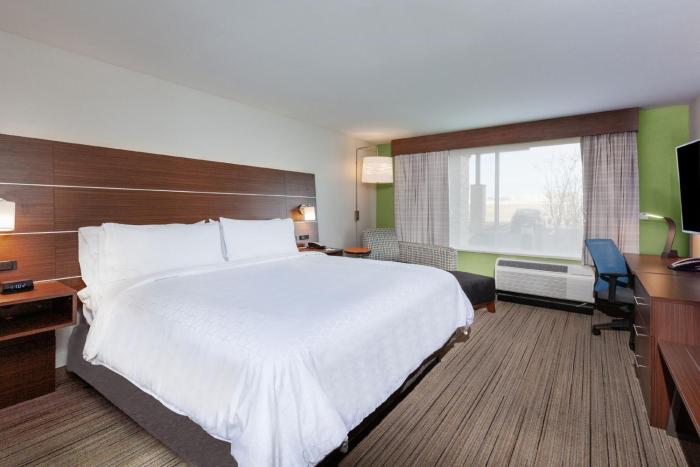 hol inn exp and suites tulsa northeast owasso