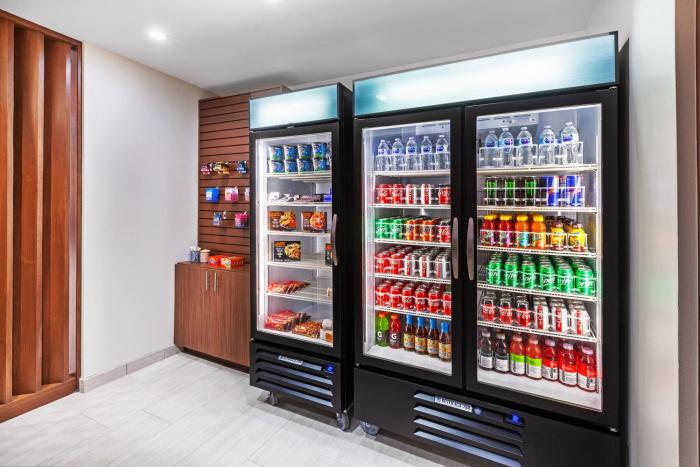 hol inn exp and suites tulsa northeast owasso