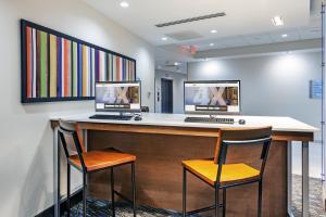 hol inn exp and suites tulsa northeast owasso