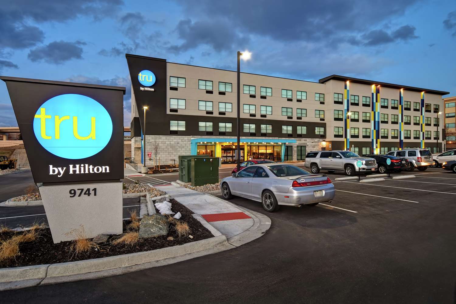 tru by hilton denver south park meadows