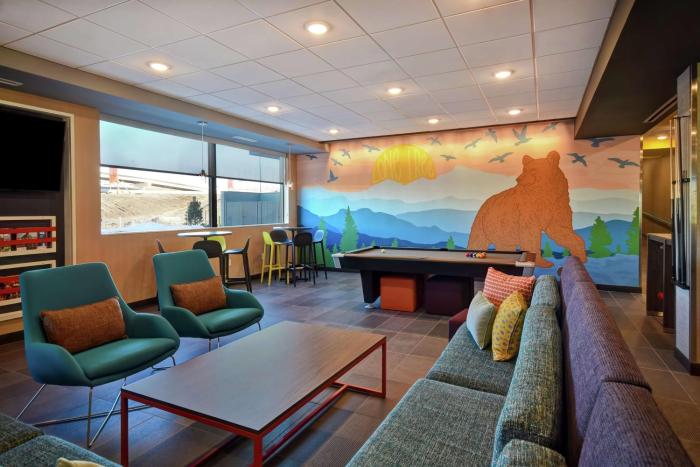 tru by hilton denver south park meadows