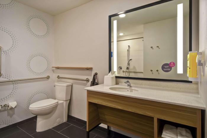 tru by hilton denver south park meadows