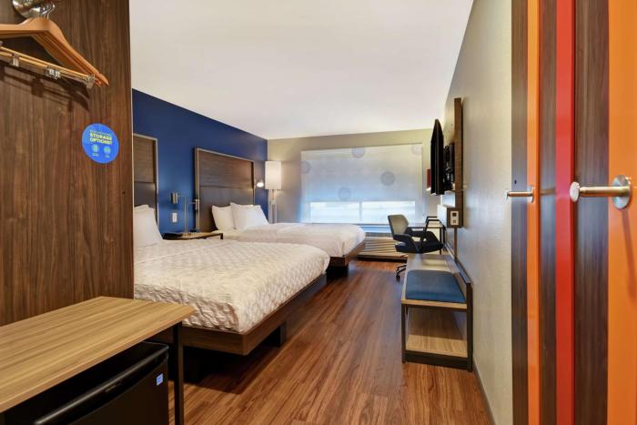 tru by hilton denver south park meadows