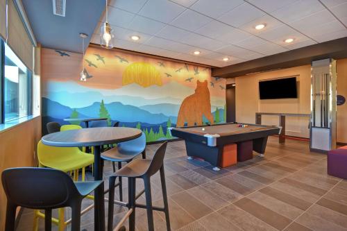 tru by hilton denver south park meadows