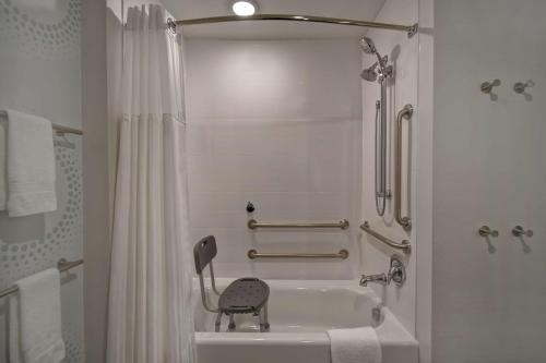 tru by hilton denver south park meadows