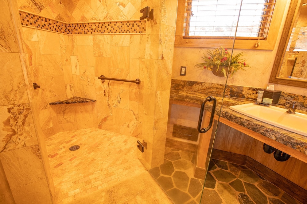 cougar ridge resort llc