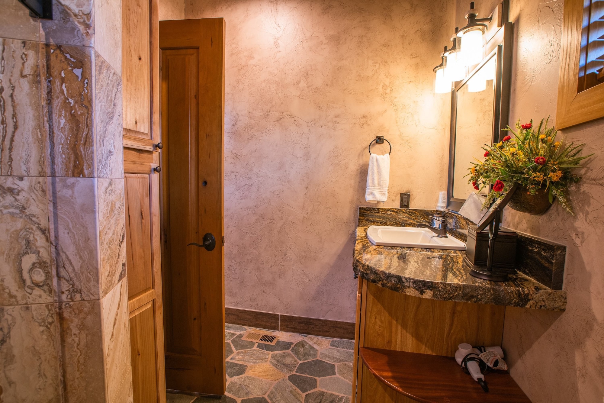 cougar ridge resort llc