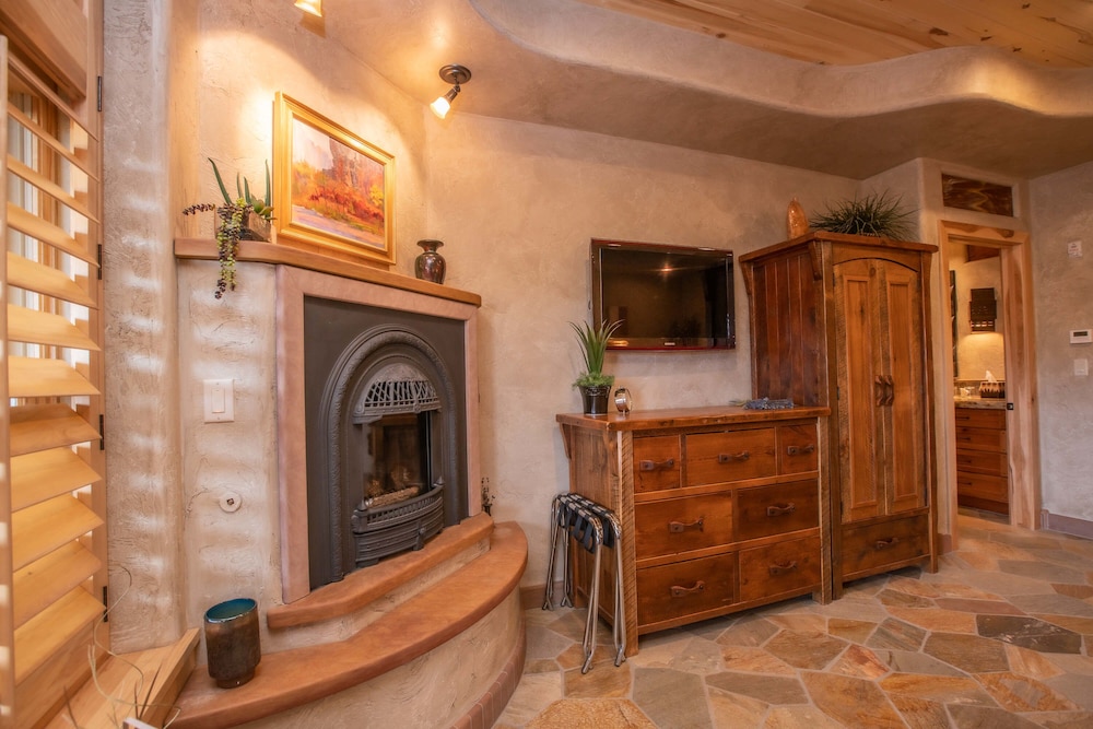 cougar ridge resort llc