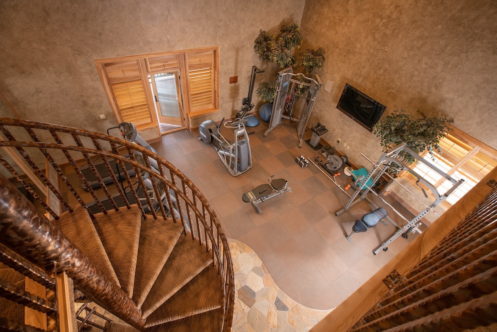 cougar ridge resort llc