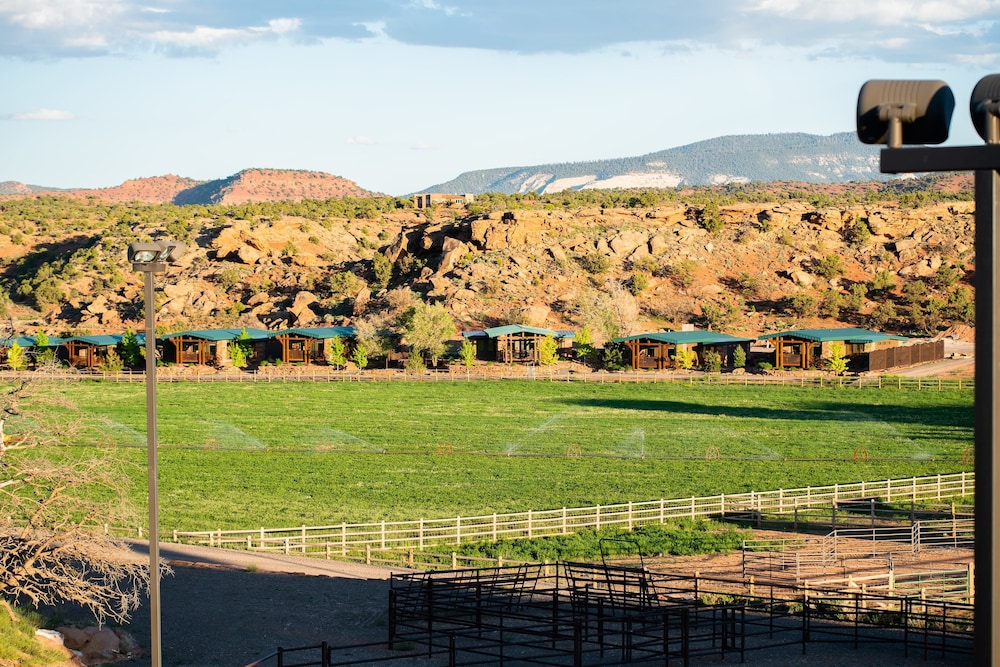 cougar ridge resort llc