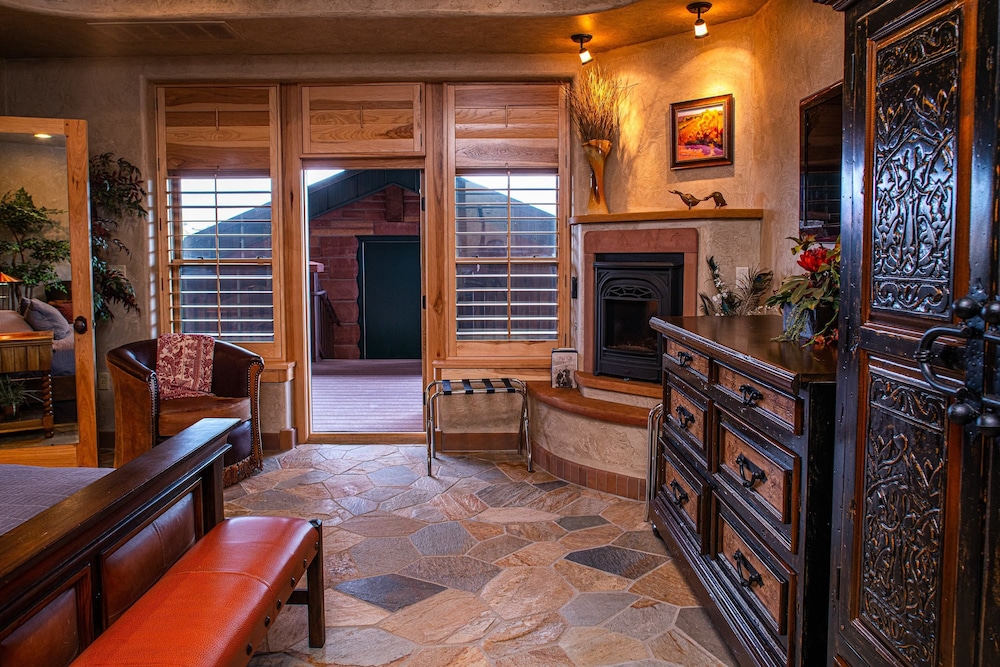 cougar ridge resort llc