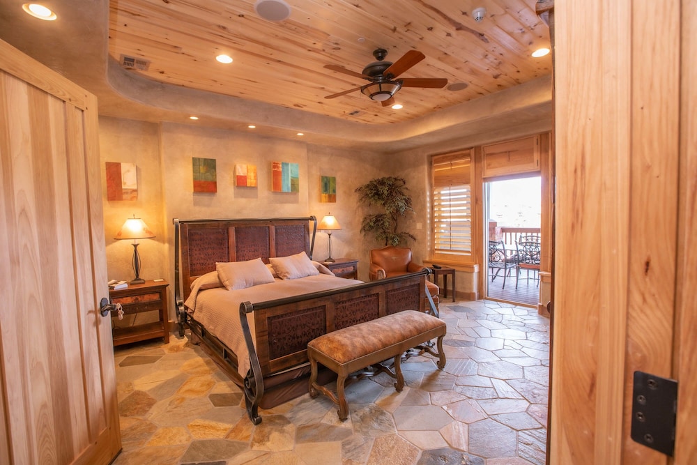 cougar ridge resort llc