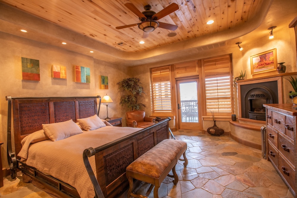 cougar ridge resort llc
