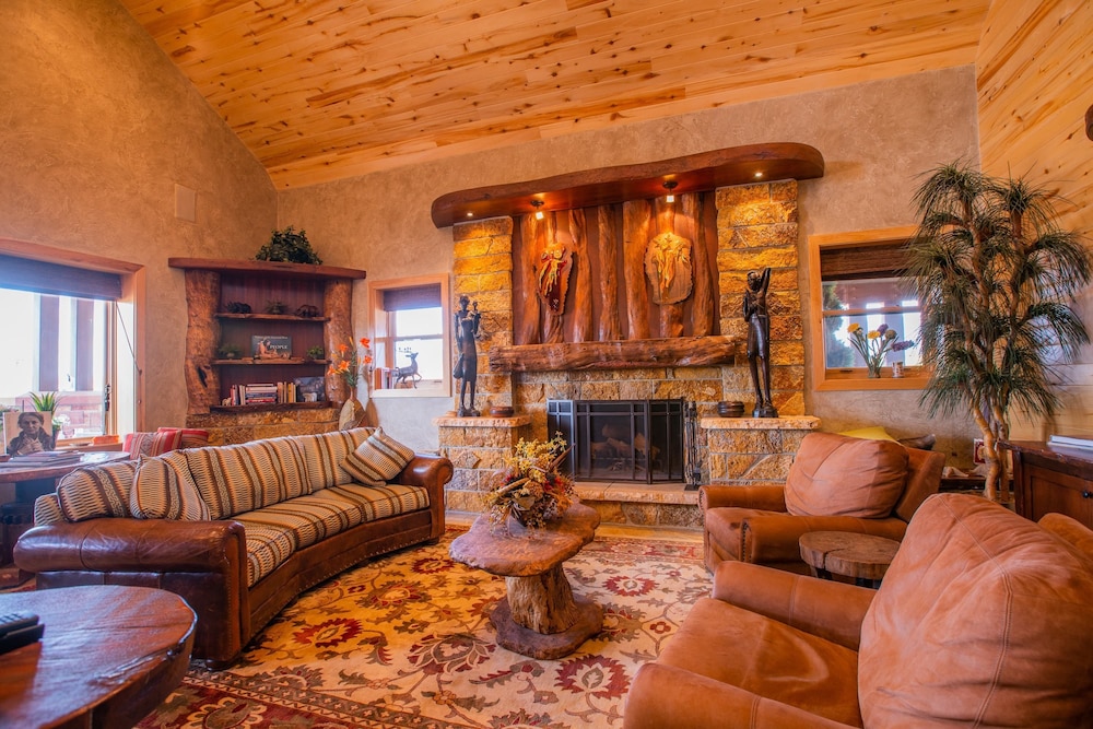 cougar ridge resort llc