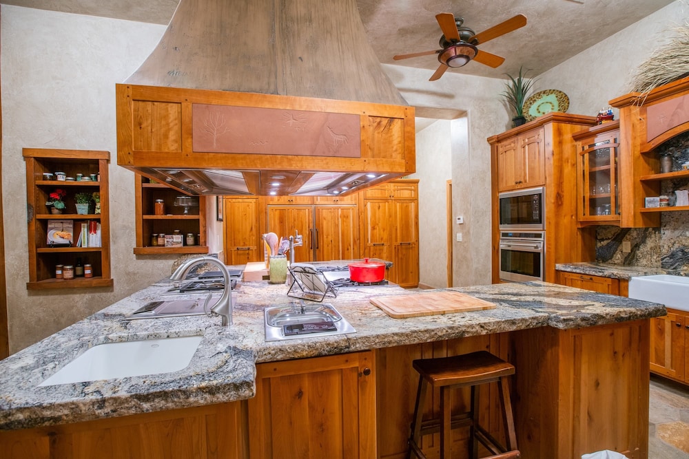 cougar ridge resort llc